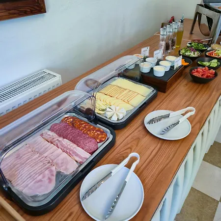 Hotel Aplend Dr Szontagh Est 1876 4*