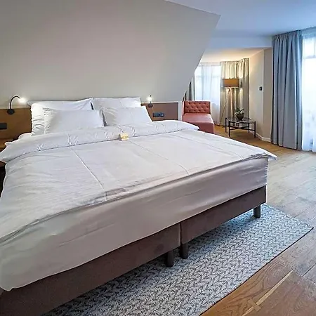 Aplend Dr Szontagh Est 1876 Hotel 4*